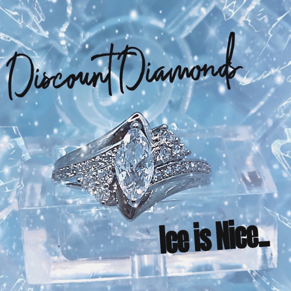 Clear White Diamond & Clear White Baguette Diamond Cocktail Ring on 925